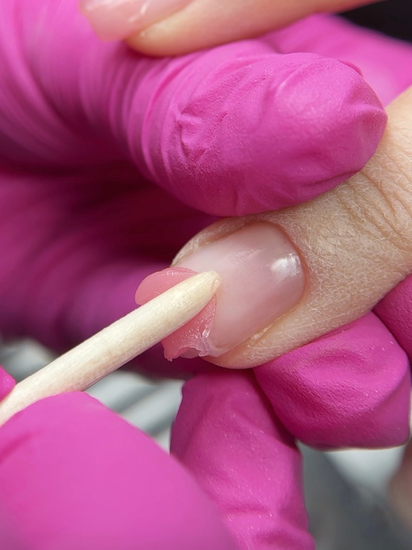 Korekta akrylożelem